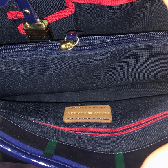 Tommy Hilfiger Purse - Picture 4 of 8